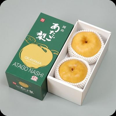 Japanese pears in a gift box